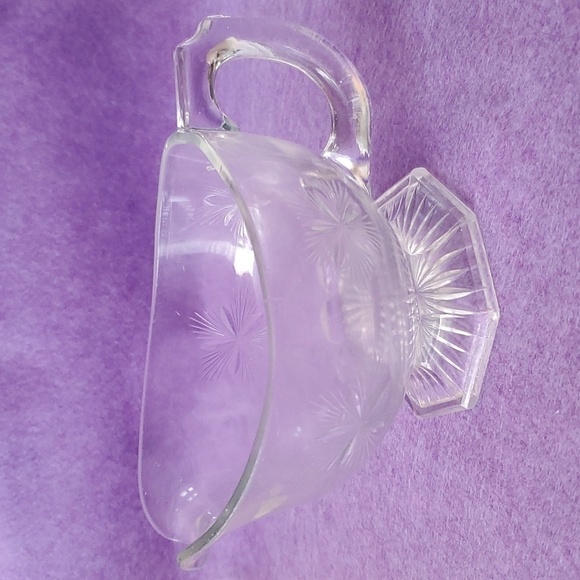 EAPG US Glass Co. No. 15120 (OMN) aka Venus Creamer ca 1910 - Picture 1 of 7
